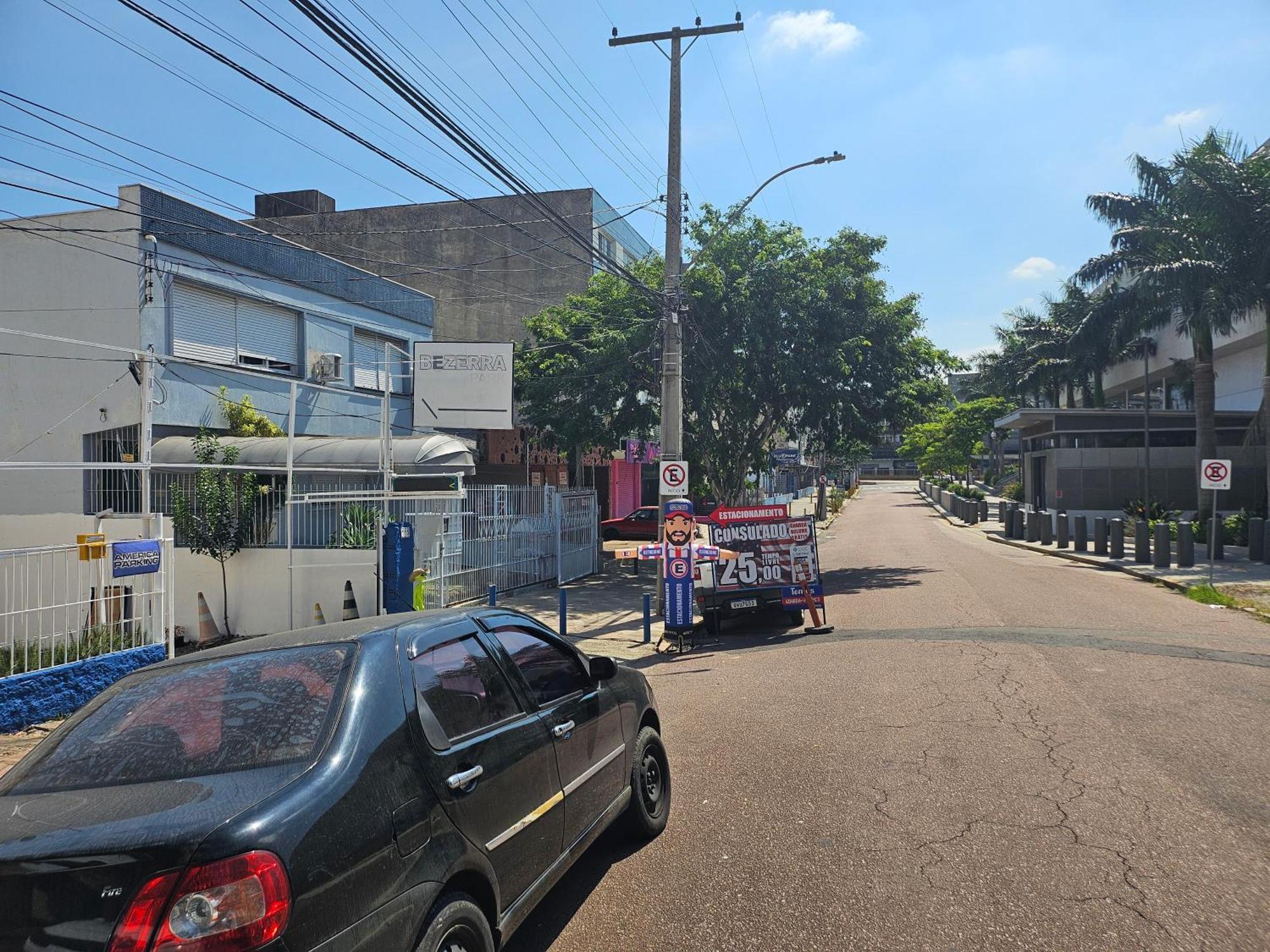 Consulado Americano Apartamento 50 Metros Da Entrada Para Visto Consulado Eua Porto Alegre Com Garagem Exteriér fotografie
